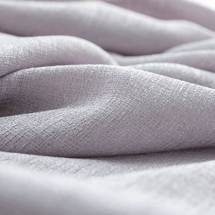 Florlett gardin med fin vevstruktur