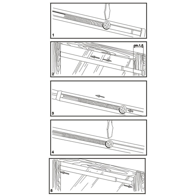 Justerbar spennstang for gardiner