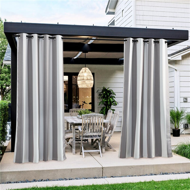 Stripete utegardin for balkong og terrasse