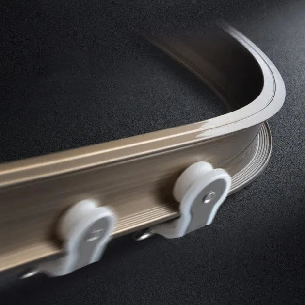 Fleksibel gardinskinne for buede vegger