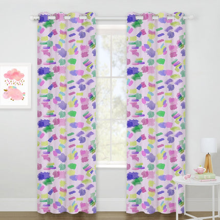 Fargerik gardin med abstrakt mønster