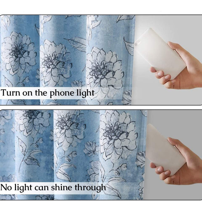 Lystett gardin med blått blomstermønster