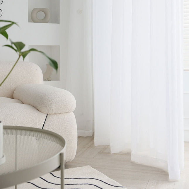 Moderne hvit gjennomsiktig gardin stue