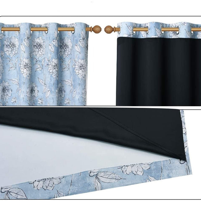 Lystett gardin med blått blomstermønster