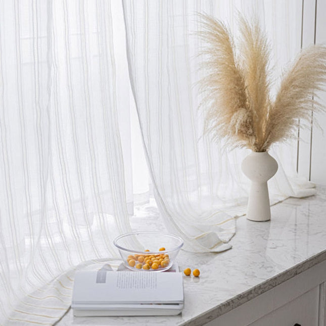 Lett stripete gardin med borrelås