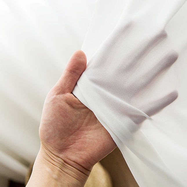 Klassisk og transparent voilegardin