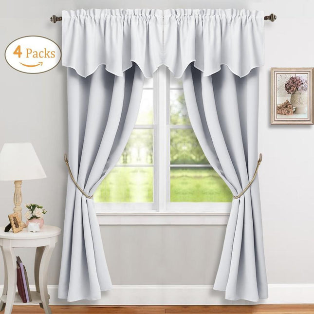 Lystett gardinsett med matchende kappe