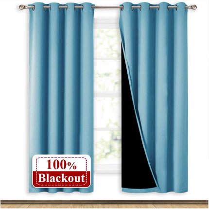 Termisk isolerende gardin i lyseblå