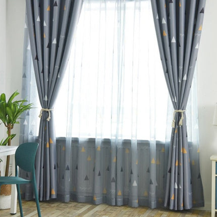 Gardin med geometrisk trekantmønster