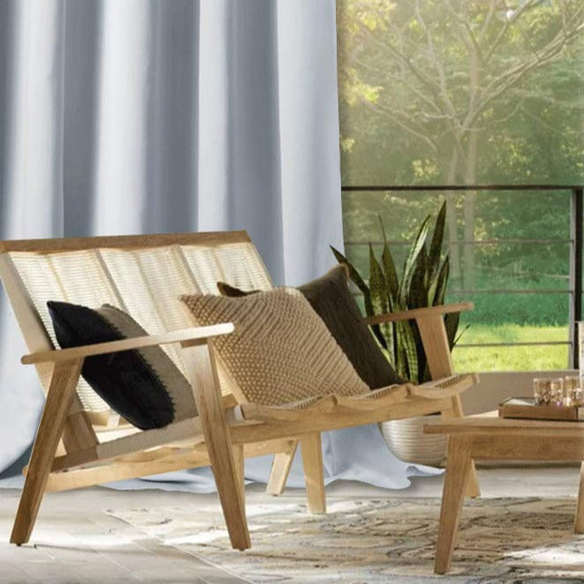 Hvit vanntett utegardin for pergola