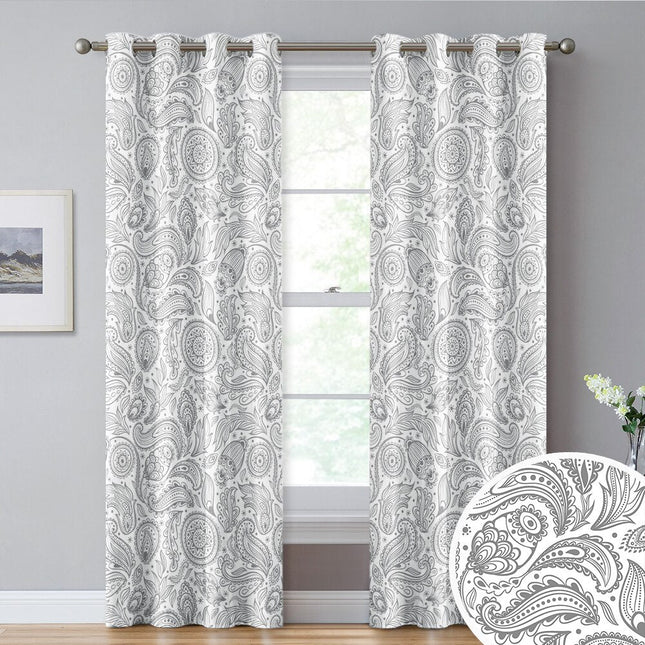Dekorativ gardin med grått paisleymønster