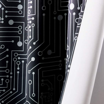 Gardin med kretskortmønster for gutterom