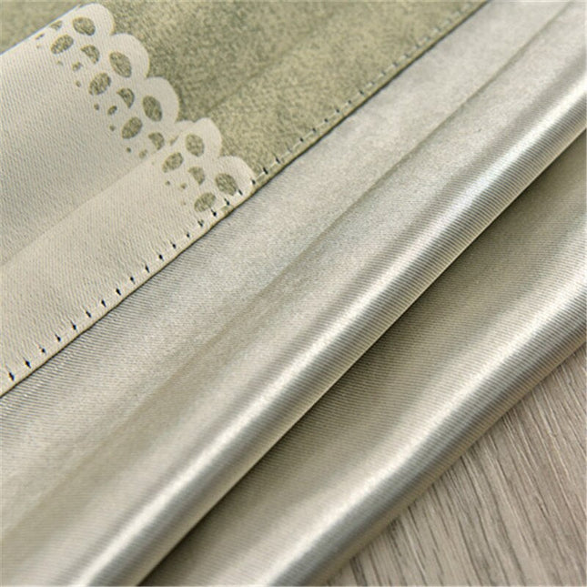 Gardin Gea med skogsmotiv og hjort