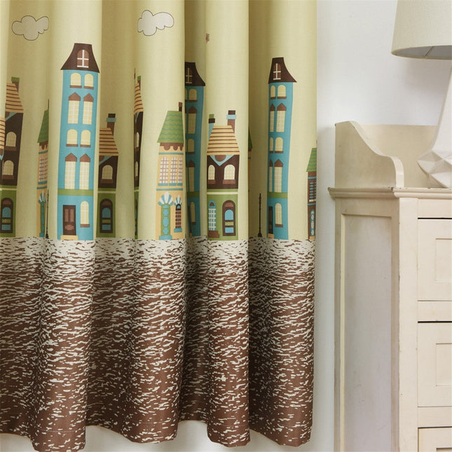Gardin til barnerom med by-motiv