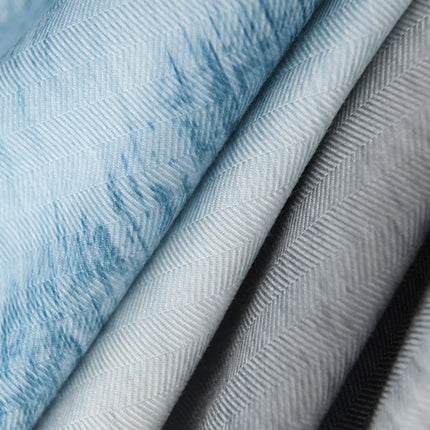 Gardin med blå fargegradient