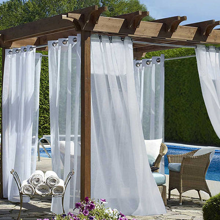 Ensfarget og lett voilegardin