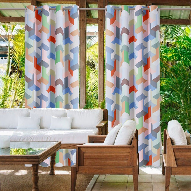 Fargerik utendørs gardin med mønster
