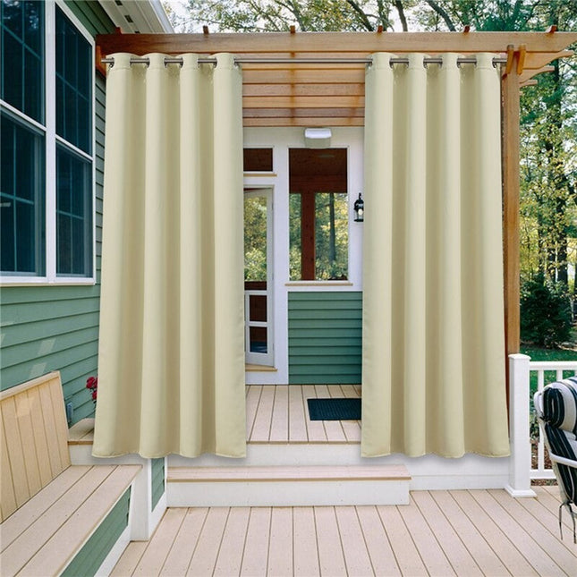 Brun utegardin med maljer for veranda