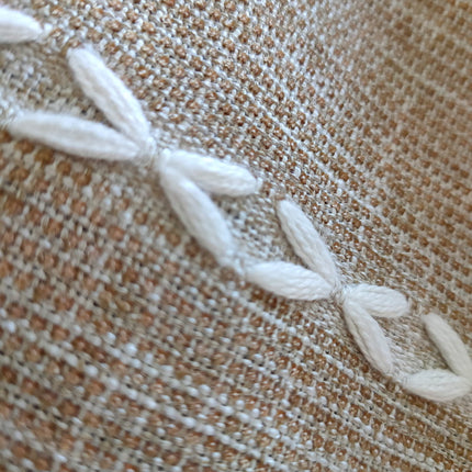 Elegant tofarget gardin til stue