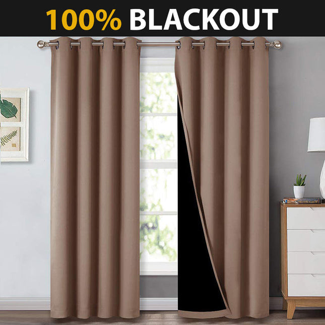 Mørk beige akustisk lystett gardin