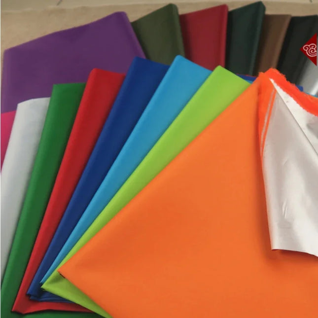 Mørkleggende stoff for soverom gardiner