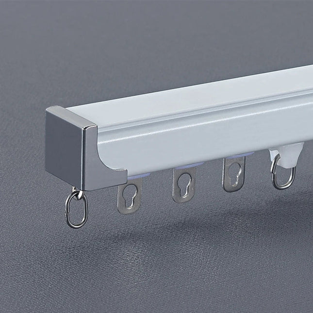 Dobbel gardinskinne for takmontering