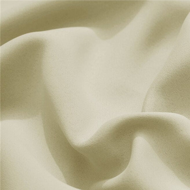 Lys utegardin for god solskjerming