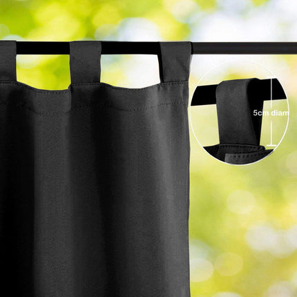 Svart vannavstøtende gardin for uteplassen