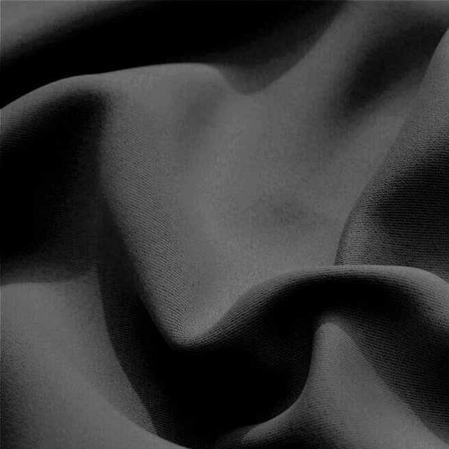 Svart vannavstøtende gardin for uteplassen