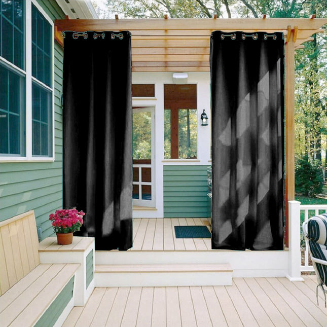 Svart vannavstøtende gardin for uteplassen