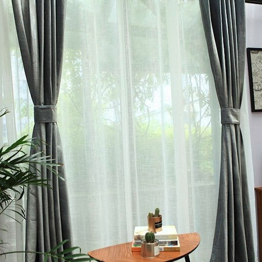 Mørkleggingsgardin i grå fløyel