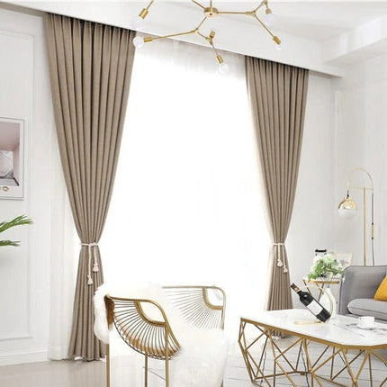 Elegant mørk beige gardin til stue