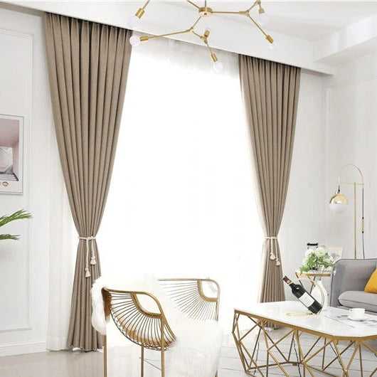 Elegant mørk beige gardin til stue