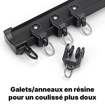 Gardinskinne for montering i taket