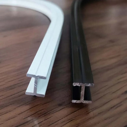 Fleksibel gardinskinne for campingvogn