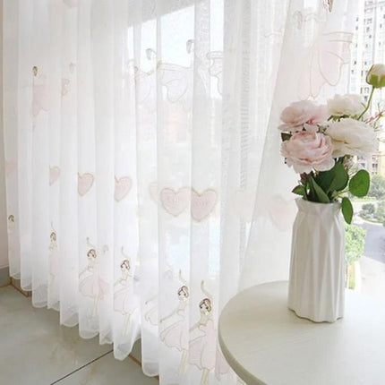 Tynn barneromsgardin med ballerina motiv