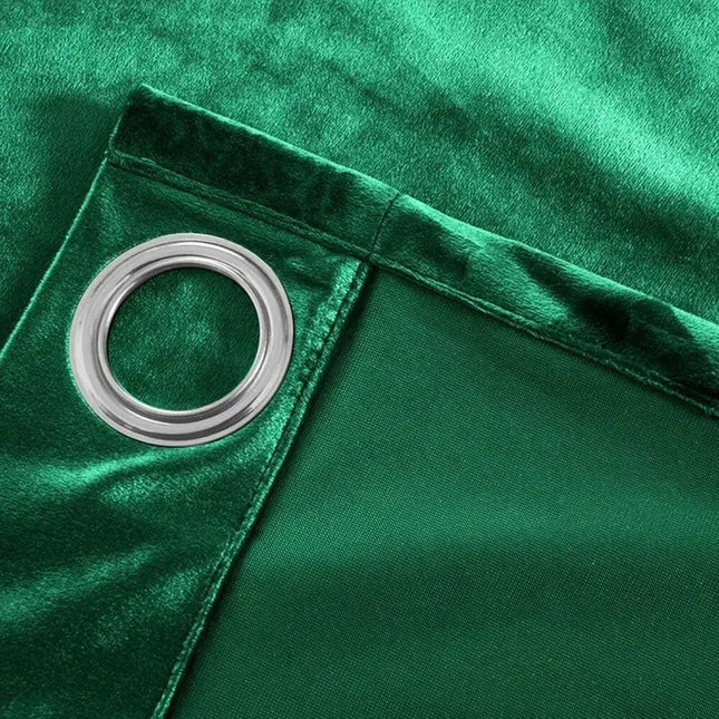 Smaragdgrønn mørkleggingsgardin Cinto i fløyel
