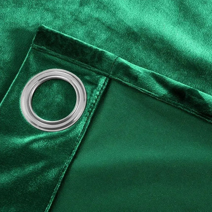 Smaragdgrønn mørkleggingsgardin Cinto i fløyel