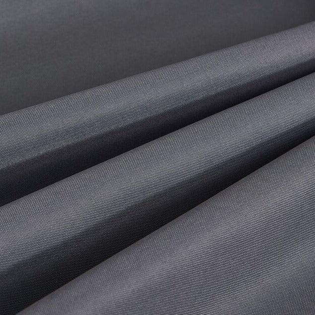 Vannavstøtende utendørs gardin med maljer