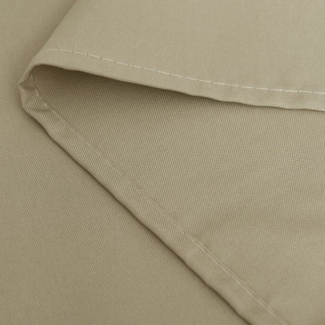 Vannavstøtende utendørs gardin med maljer