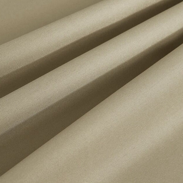 Vannavstøtende utendørs gardin med maljer