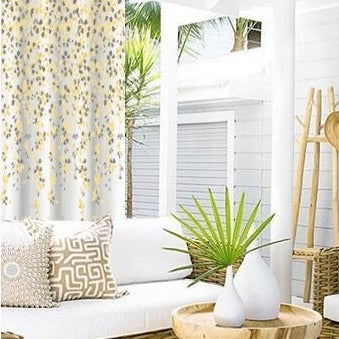 Utendørs gardin med blått blomstermotiv