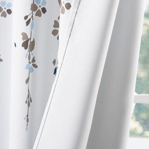 Utendørs gardin med blått blomstermotiv