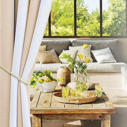 Stripete utegardin for balkong og terrasse