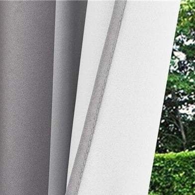 Stripete utegardin for balkong og terrasse