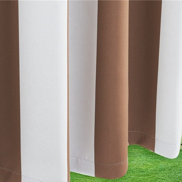 Stripete utegardin for balkong og terrasse