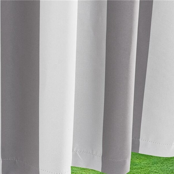 Stripete utegardin for balkong og terrasse