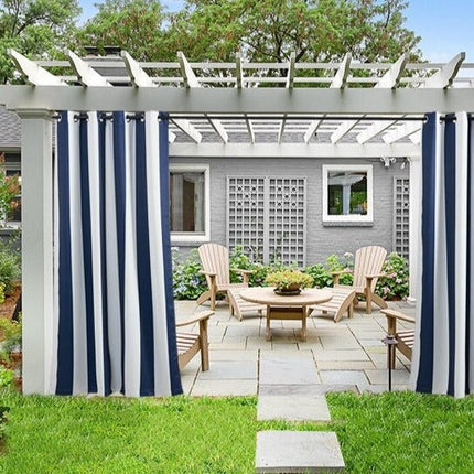 Stripete utegardin for balkong og terrasse