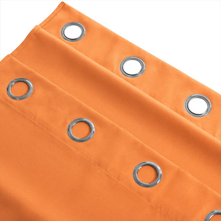 Oransje utegardin for hagepaviljong