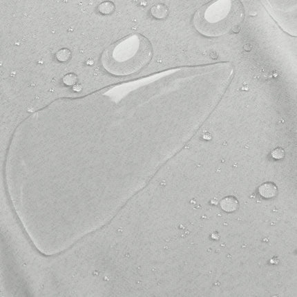 Vanntett utegardin med maljer for pergola